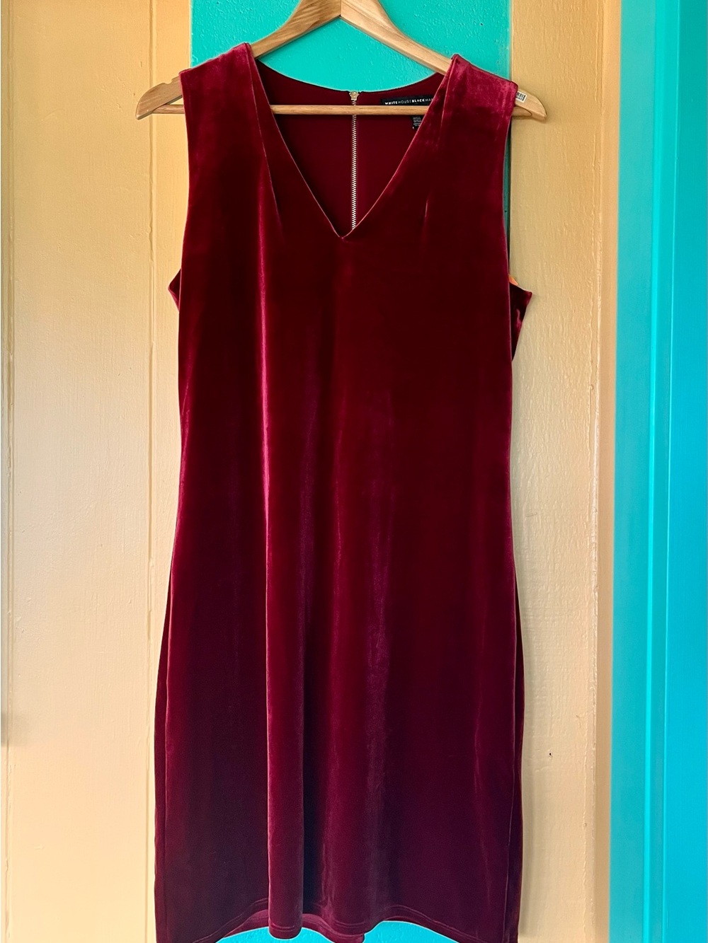 White House Black Market Sleeveless Wine Velvet V-Neck Dress | Size 10